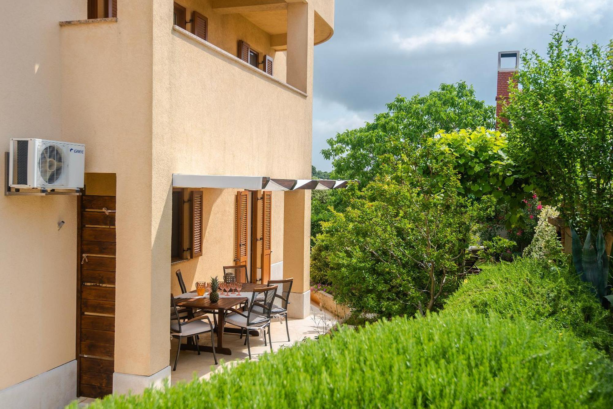 Apartments Buic Vinkuran Exterior photo