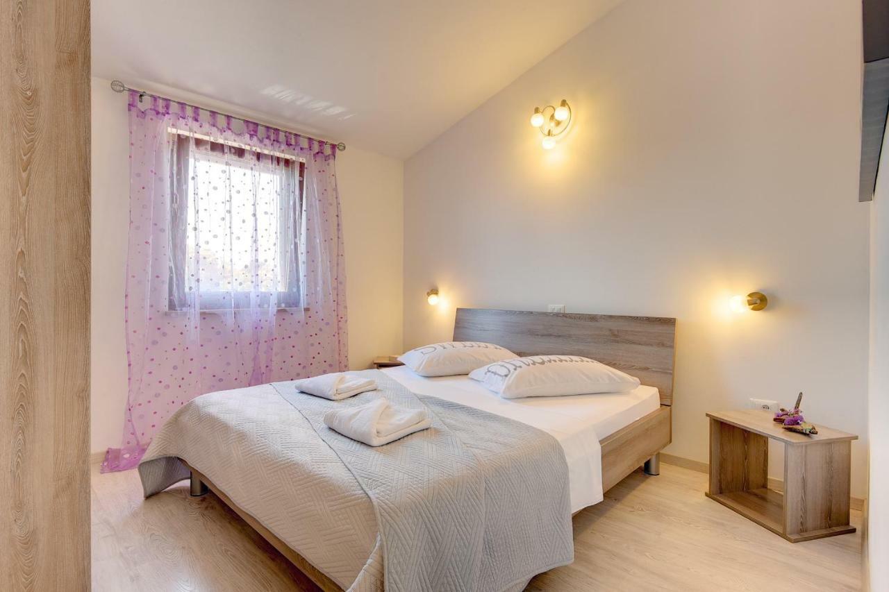 Apartments Buic Vinkuran Exterior photo